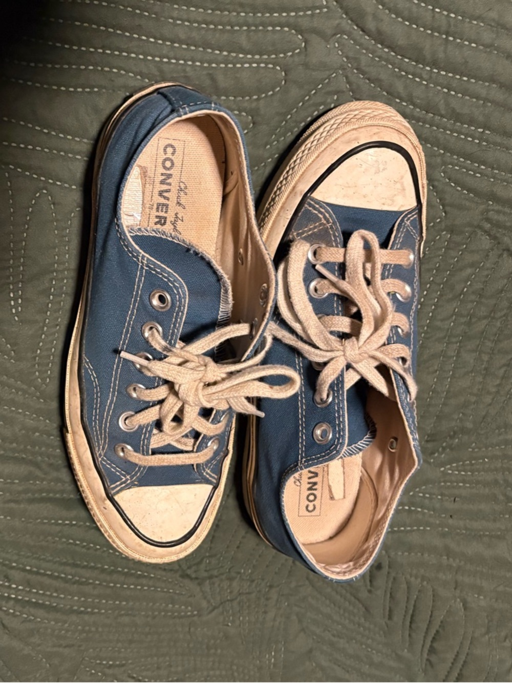 Converse chuck 70 Low-Top Canvas Sneakers in Blue and White